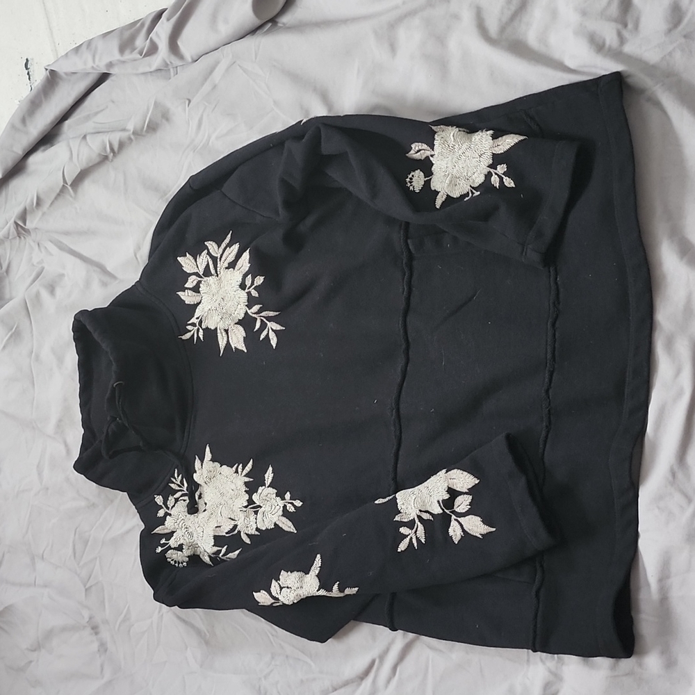Adorable pullover